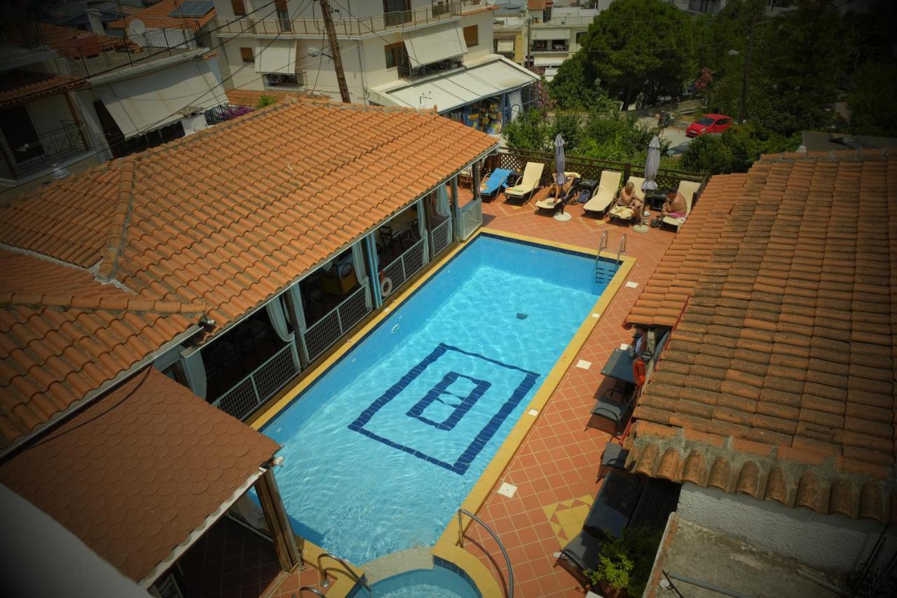 Taxiarchis Apartments Skiathos-stad Buitenkant foto