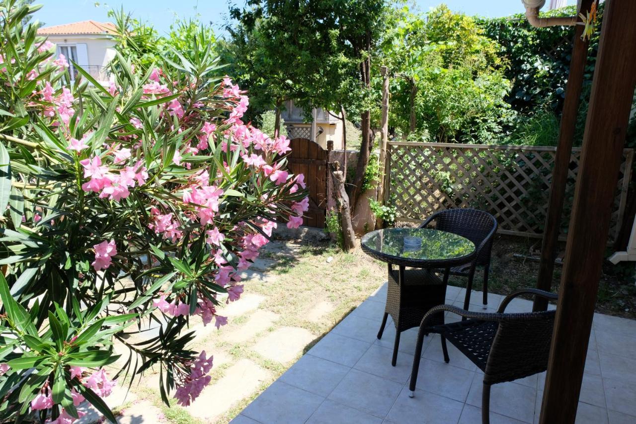 Taxiarchis Apartments Skiathos-stad Buitenkant foto